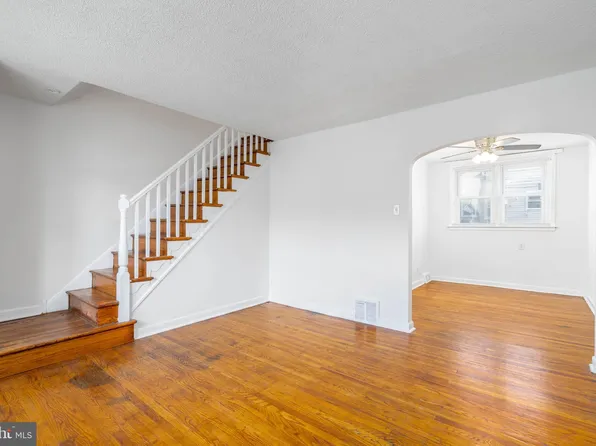 3925 Claridge St, Philadelphia, PA 19124