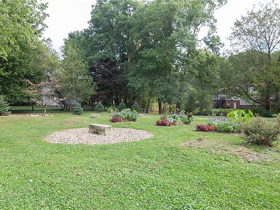 4th image of 3046 Chautauqua Dr