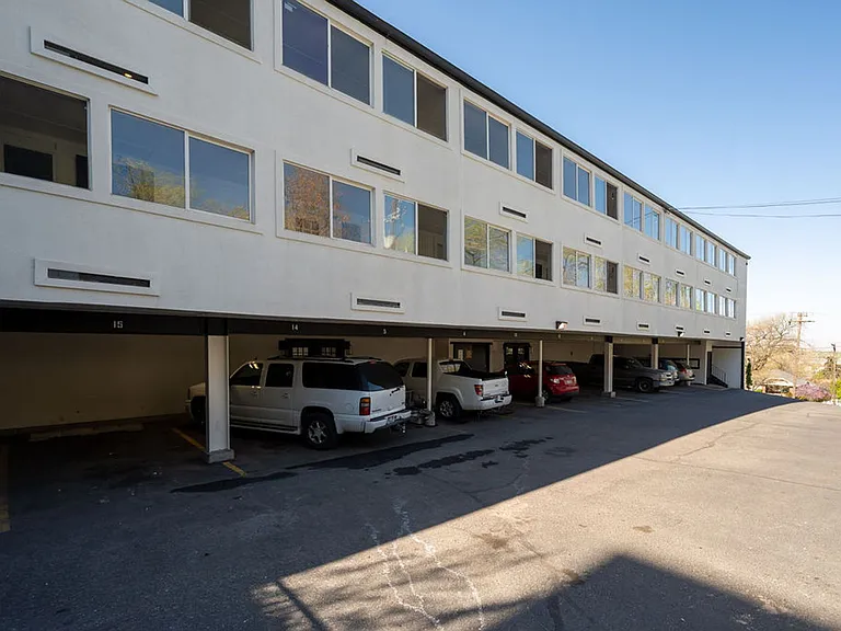 The Ashwell Apartments — Photo 17