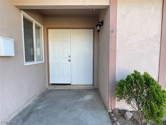 2nd image of 3578 Florrie Ave