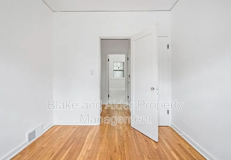 3622 SE Harrison St #6 — Photo 24