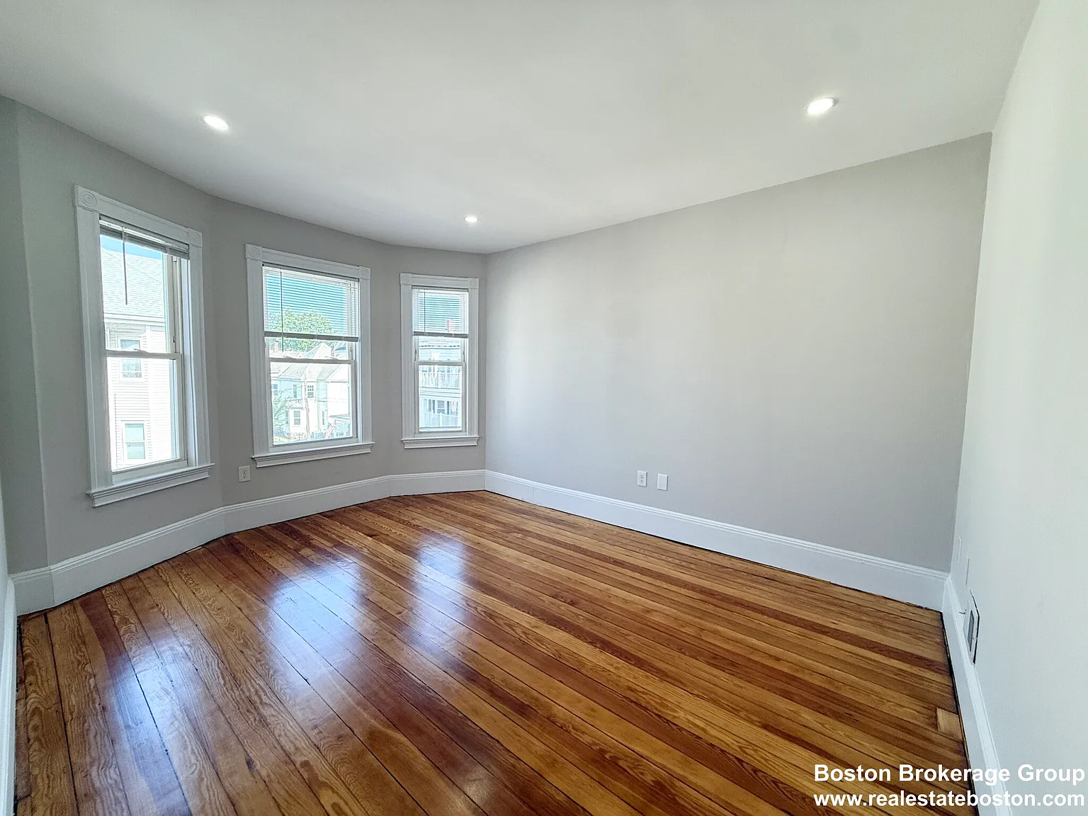 4 bed, 1.5 bath, $2,800 — Photo 3