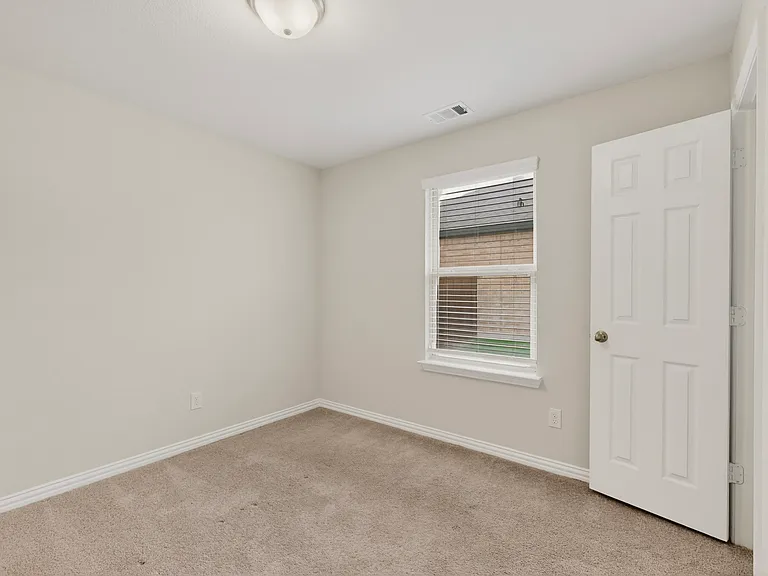 4009 Mockingbird Ln — Photo 30