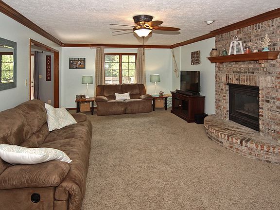 5th image of 6078 Brookshire Dr