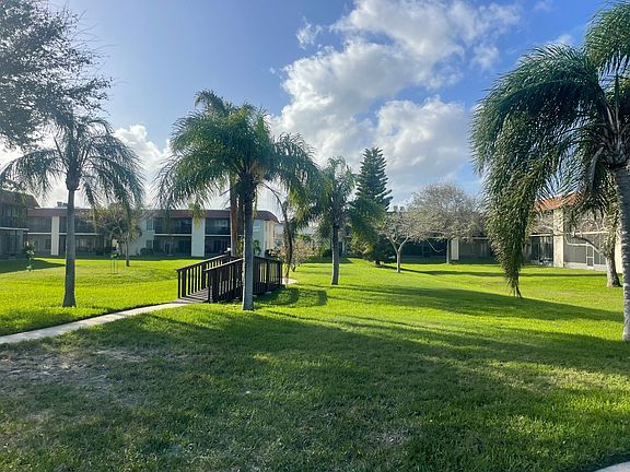 2nd image of 706 Saint Lucie Ln #706