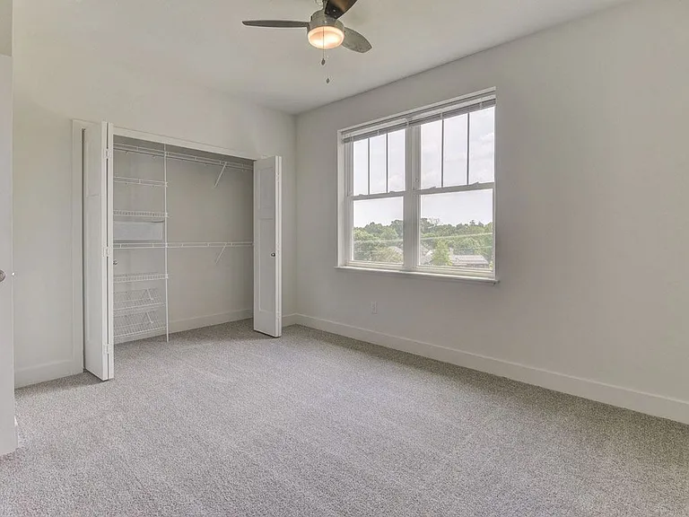 Dodson Pointe Apartment Homes — Photo 18