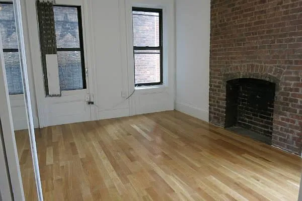 Rented by Manhattan Best Realty, Inc. | media 32