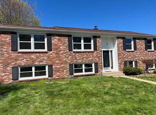 52 Cottonwood Dr, Cranston, RI 02921