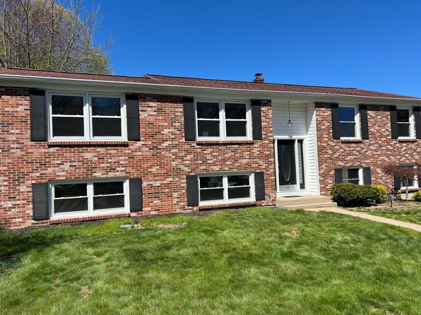 52 Cottonwood Dr, Cranston, RI