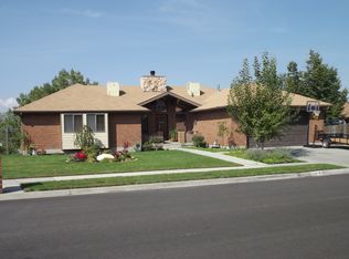 9004 S Michael Way, Sandy, UT 84093