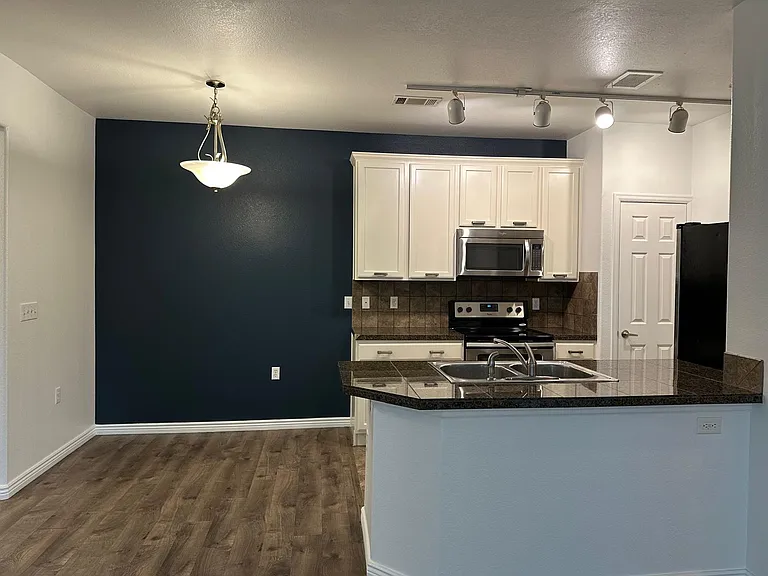 2672 S Cathay Way #103 — Photo 8