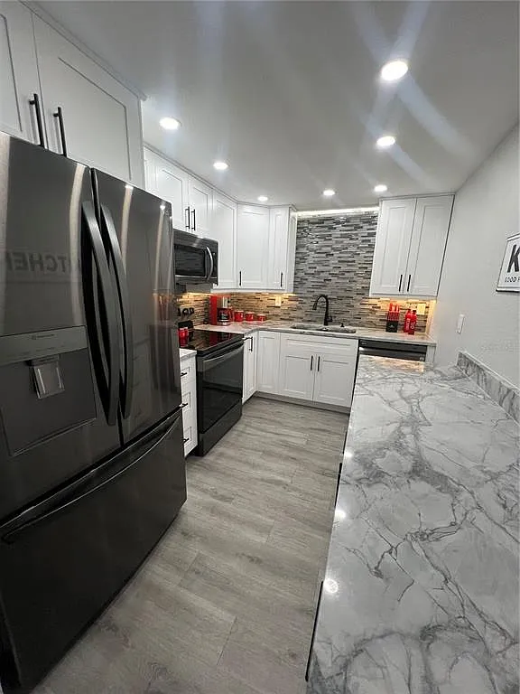 Building Photo - 10216 Regal Dr #201