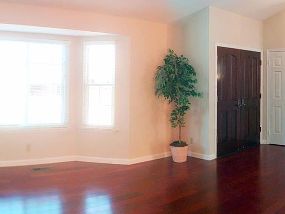 4th image of 1236 Valley Quail Cir