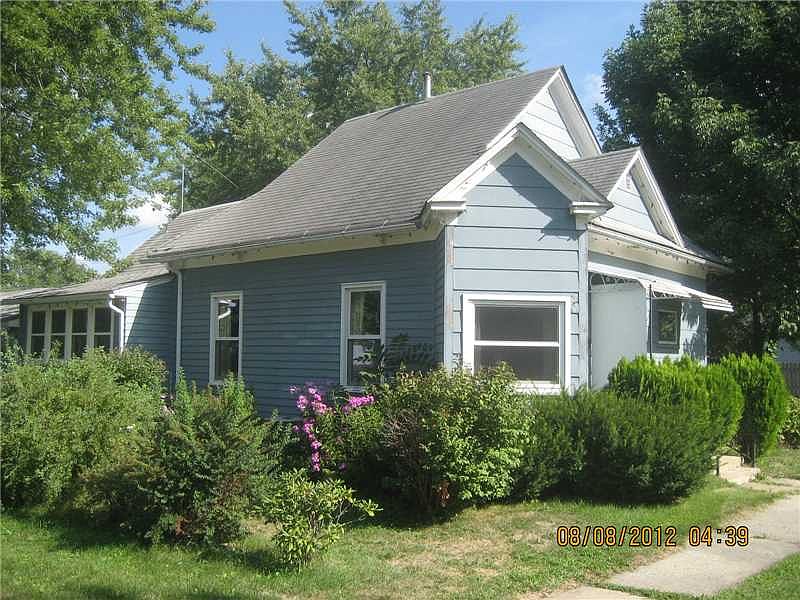 1st image of 801 3rd Ave SW