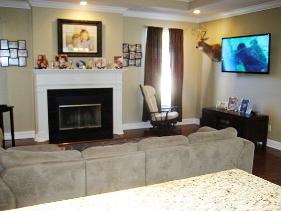 5th image of 1515 Prentiss Ave