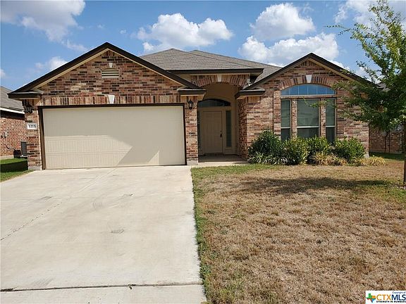 2nd image of 1215 Emerald Gate Dr