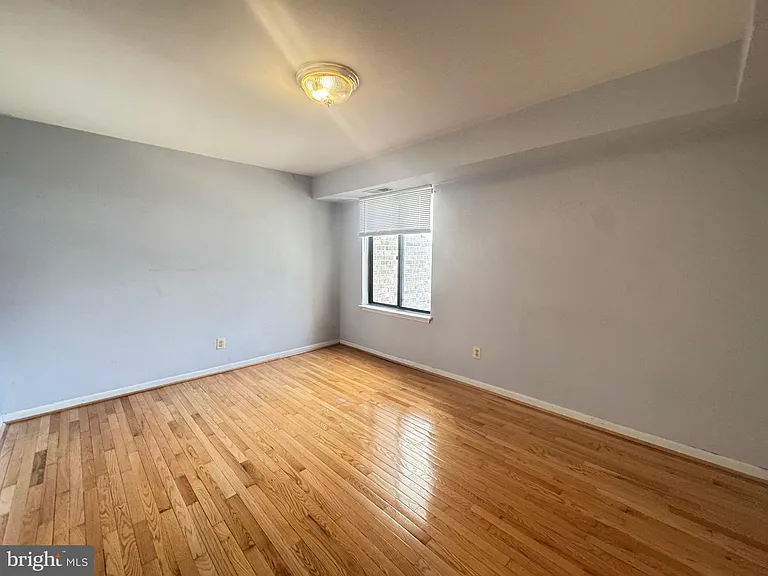 5482 Cedar Ln #B-2 — Photo 6