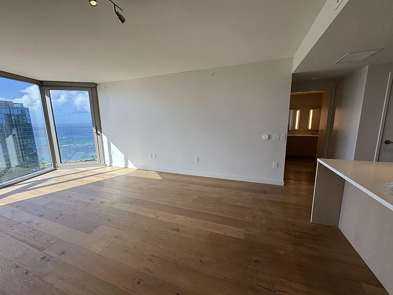 1001 Queen St #3704 — Photo 6