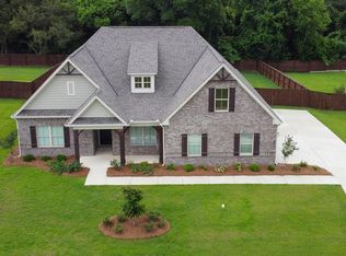 203 Charleston Mills Dr, Midland City, AL 36350