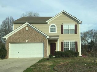6216 Roseway Ct, Harrisburg, NC 28075