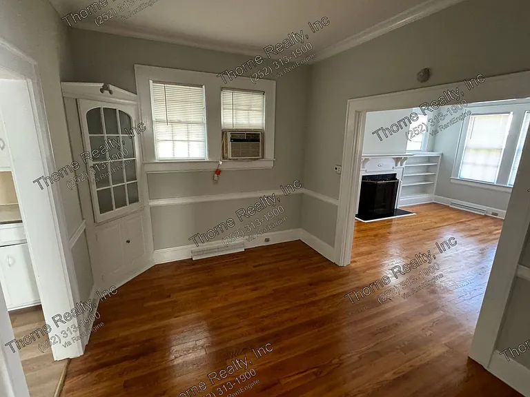 823 Western Ave — Photo 5