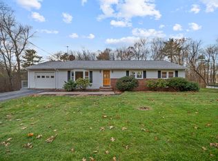 7 Dexter St, Derry, NH 03038