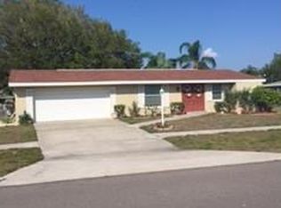 954 Ridgeway Dr, North Fort Myers, FL 33903