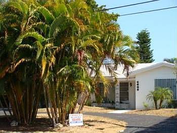 1st image of 4030 NE 16th Ave