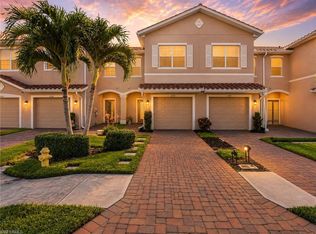 2722 Citrus ST, NAPLES, FL 34120