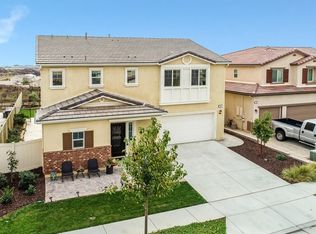 53 Country Club Dr, Calimesa, CA 92320