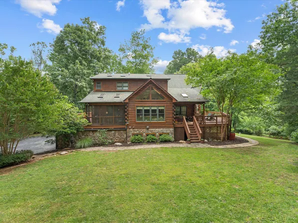 459 Windy Pines Rd, Front Royal, VA 22630