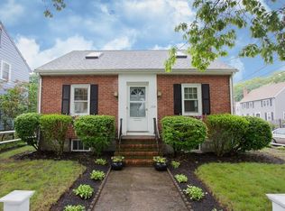 224 Neponset Valley Pkwy, Hyde Park, MA 02136