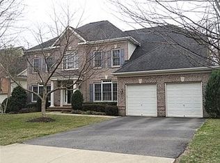 8046 Winstead Manor Ln, Lorton, VA 22079