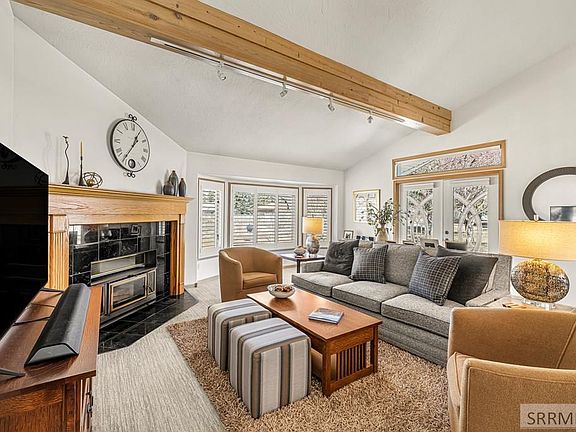 2nd image of 3082 Homestead Ln