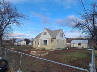 295 S 7th Ave, Elgin, OR 97827