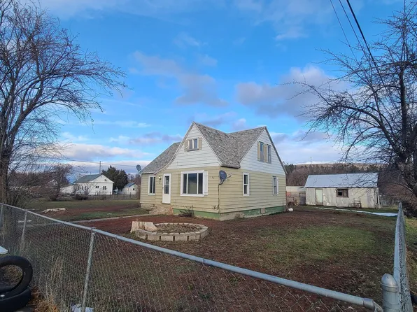 295 S 7th Ave, Elgin, OR 97827