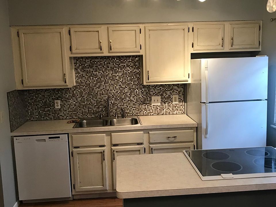 2nd image of 642 Alta View Ct