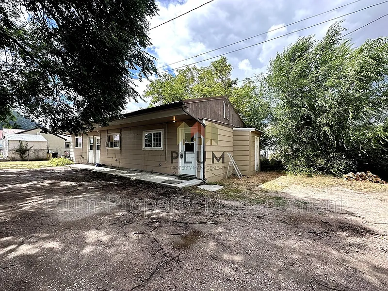 Studio, 1.0 bath, 255 sqft, $875 — Photo 2