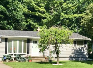 5735 Bayonne Ave, Haslett, MI 48840