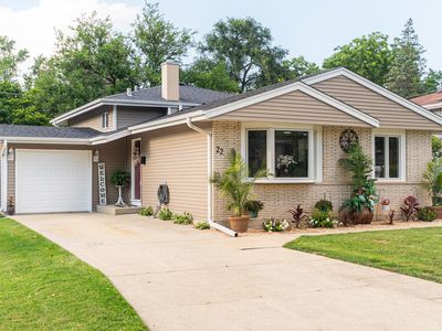 22 W Prairie Ave, Lombard, IL, 60148