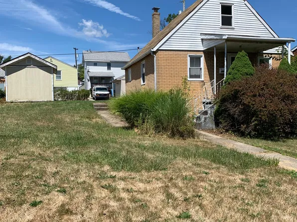 2643 Chambers St, New Kensington, PA 15068