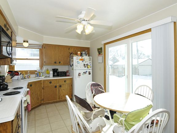 5th image of 713 E Cudahy Ave