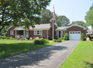 2060 Hayes Rd, Hayes, VA 23072