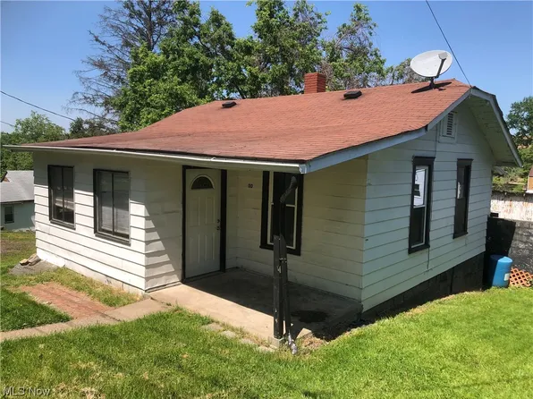 110 Eva St, Weirton, WV 26062