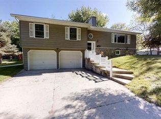 305 Miller St, Spicer, MN 56288