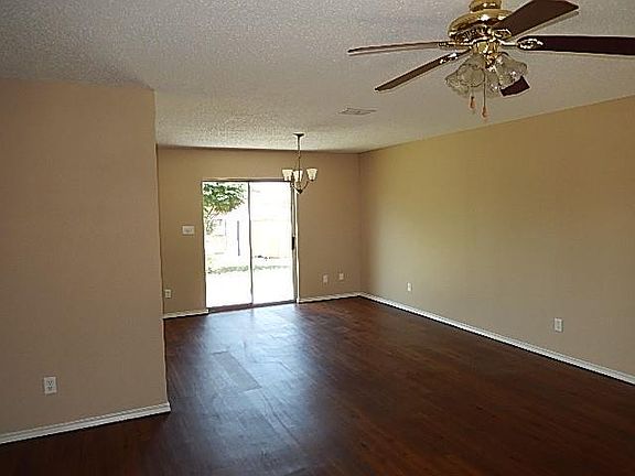 2nd image of 1905 Tierra Dorada Blvd