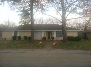 501 S Pedigo St, Pilot Point, TX 76258