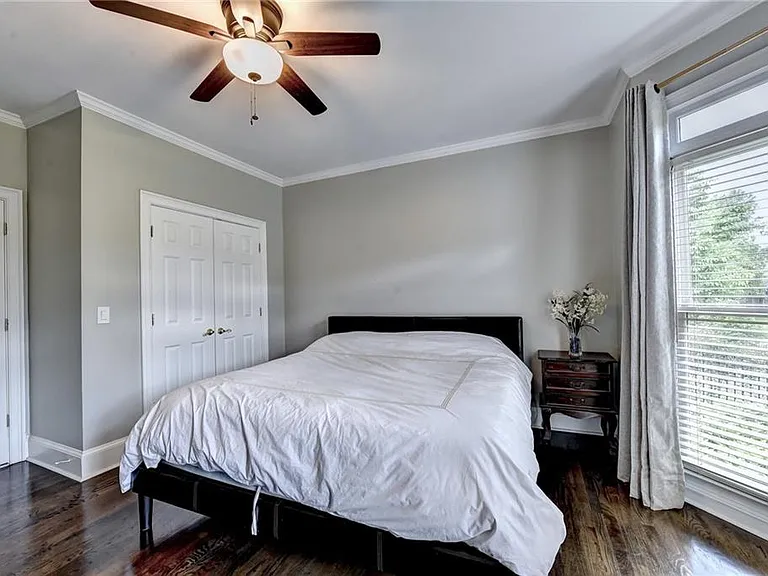 645 Falls Bay Ct — Photo 16