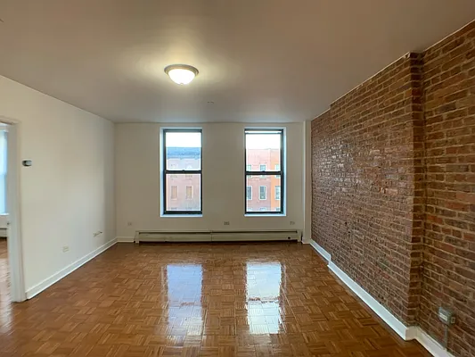 Rented by Bond New York | media 4