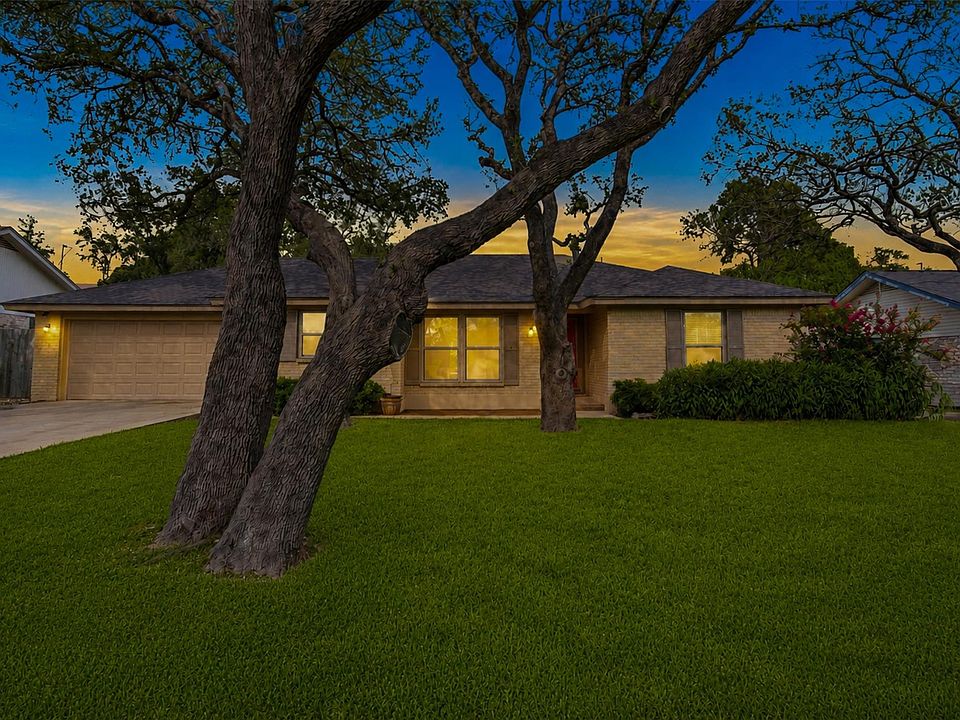1st image of 13523 Briar Hollow Dr